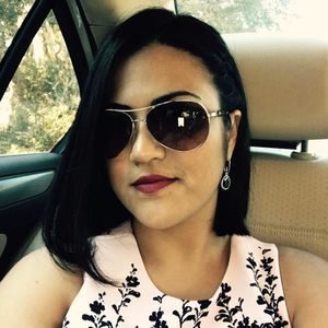 Meet your Posher, Claudia